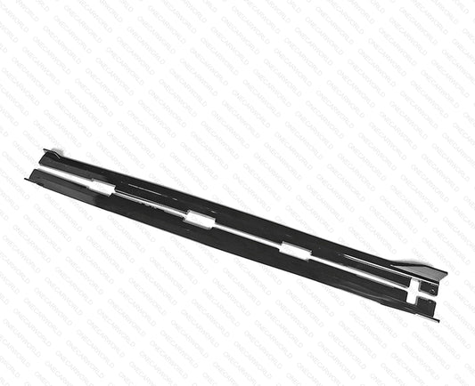 black side skirt for cars, shown in full length with aerodynamic contours and premium finish – available at OneCarWorld.