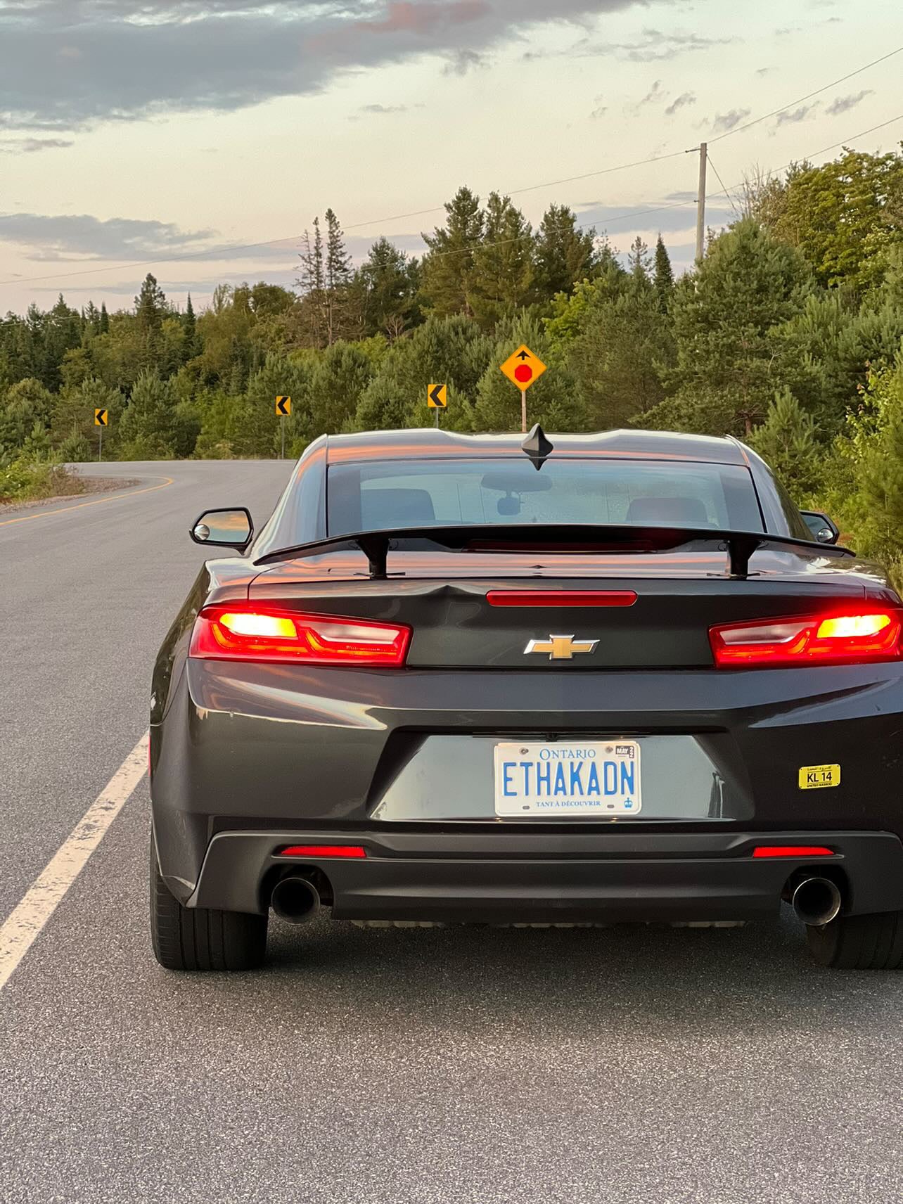 UNIVERSAL GLOSSY BLACK REAR TRUNK SPOILER WING FOR ALL SEDAN CARS - ONECARWORLD