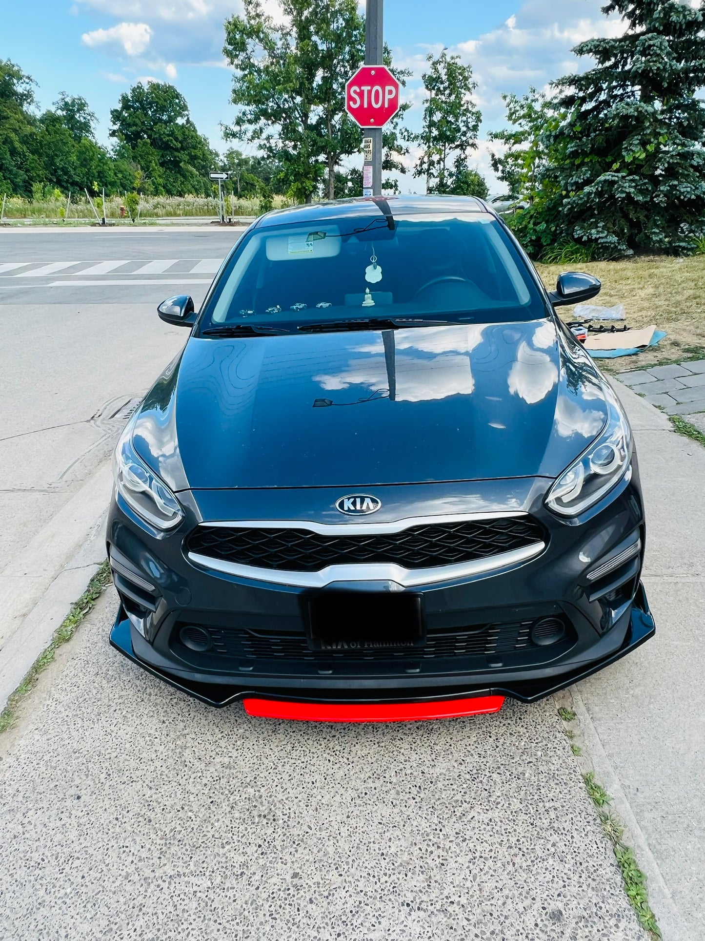 CARBON FIBER FRONT LIP WITH COLOR FOR ALL SEDAN CARS - ONECARWORLD