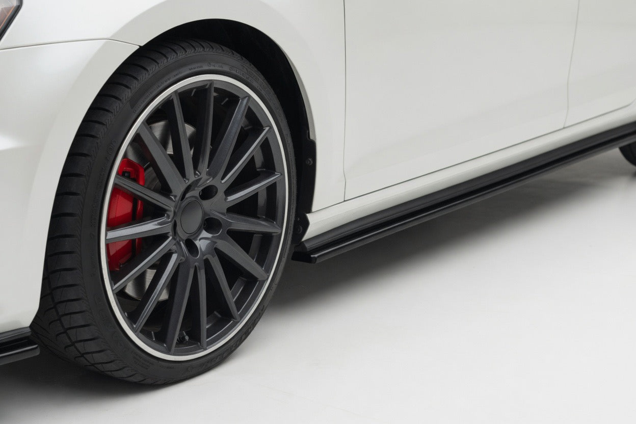 Volkswagen Golf GTI MK7.5 2015–2021 Side Skirts Glossy Black Onecarworld