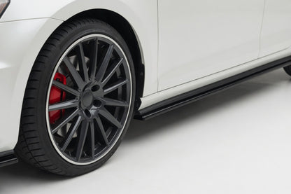 Volkswagen Golf GTI MK7.5 2015–2021 Side Skirts Glossy Black Onecarworld